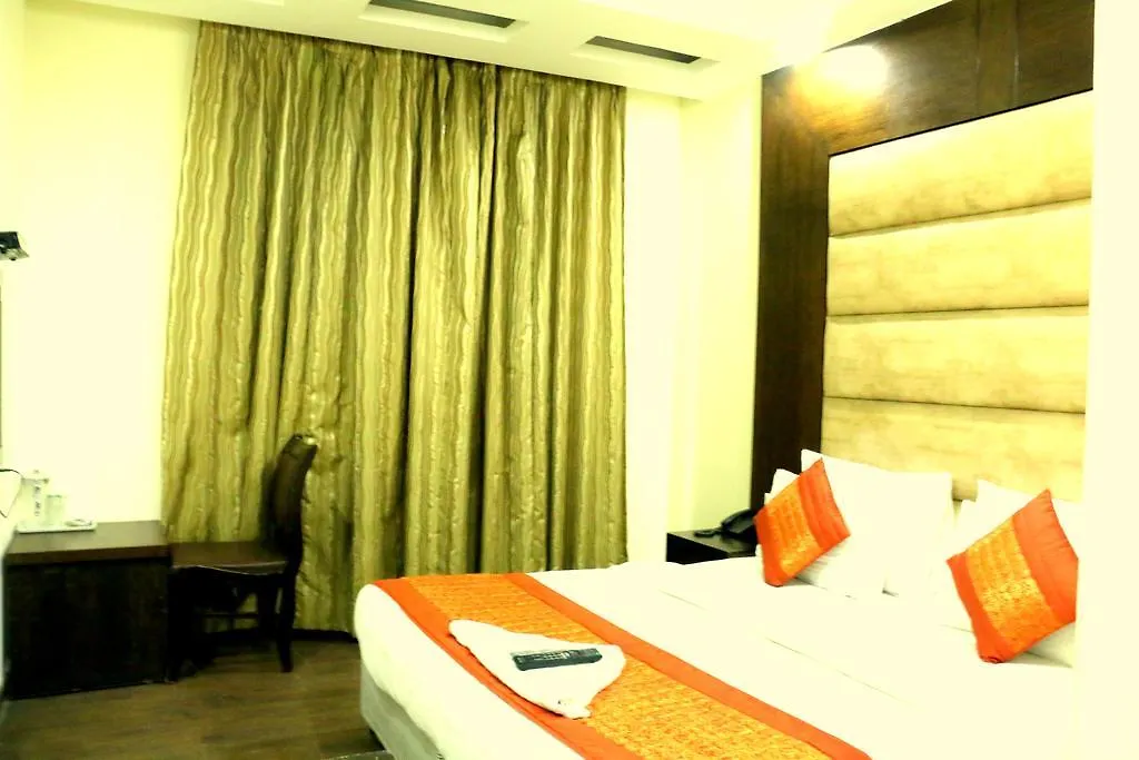 Hotel Benz International Delhi  3*, Delhi (National Capital Territory of India)