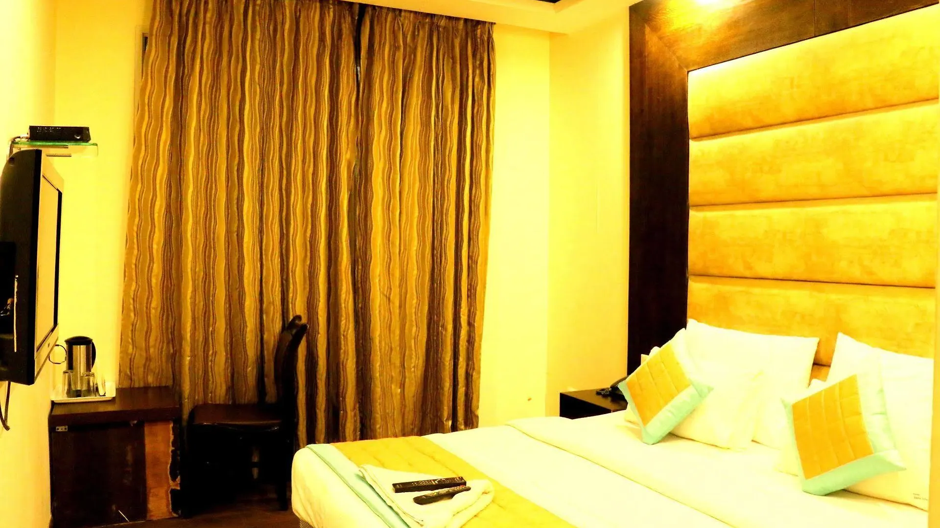 Hotel Benz International Delhi