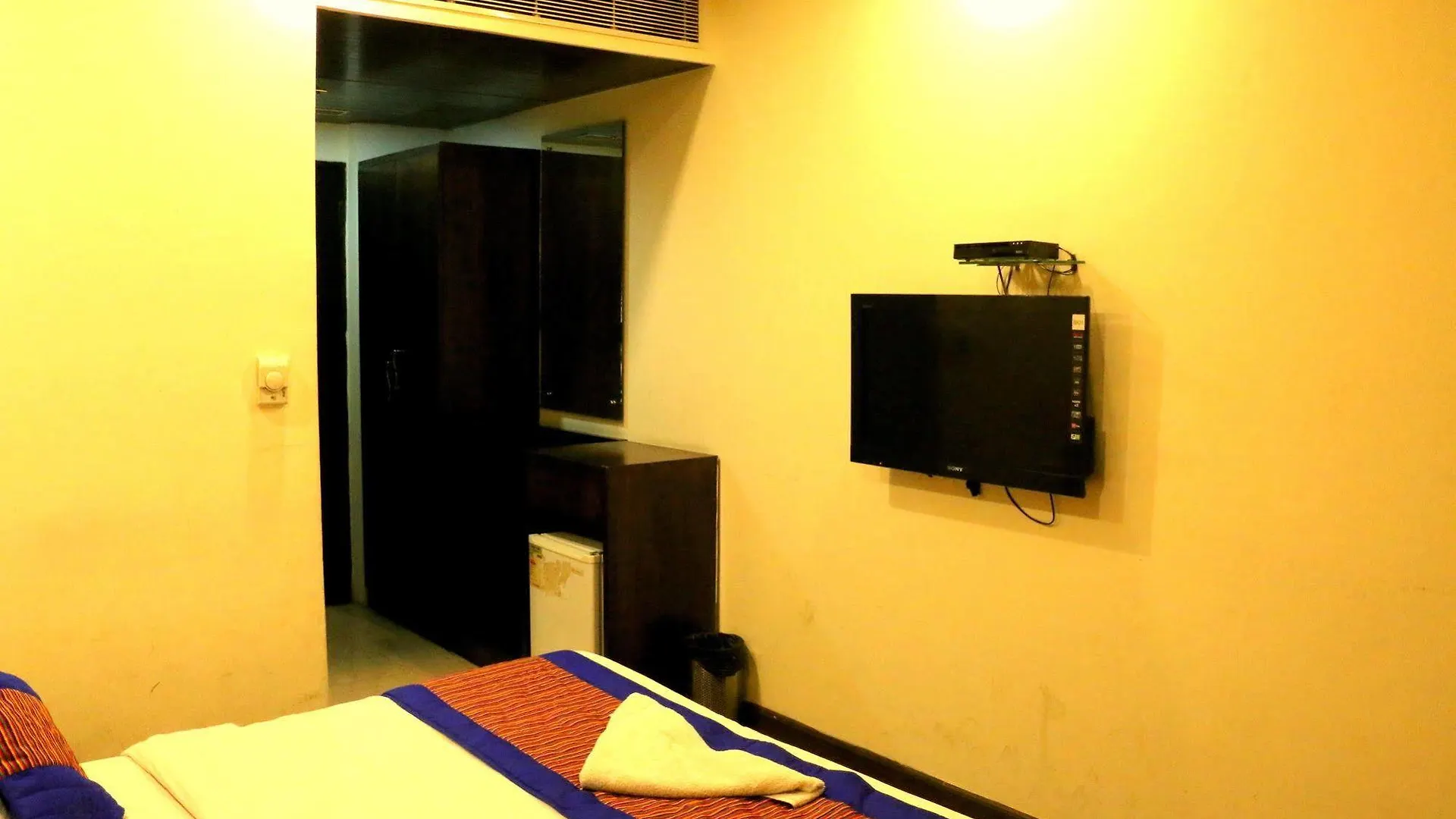 Hotel Benz International Delhi  3*, Delhi (National Capital Territory of India)