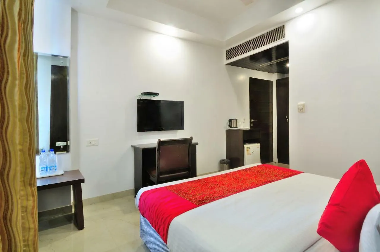 Hotel Benz International Delhi
